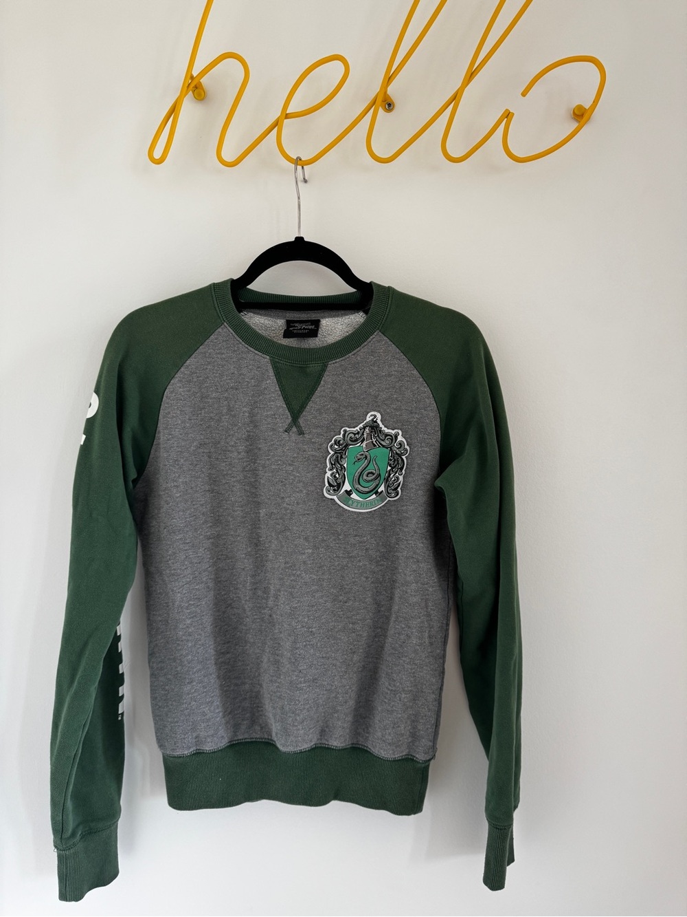 Green & Gray Men's Crewneck Sweatshirt with Slytherin Crest